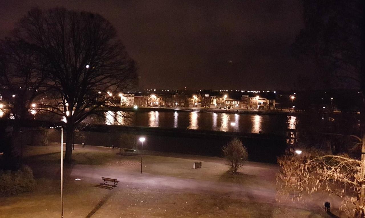 Au Fil De L Eau Apartment Намюр Екстериор снимка