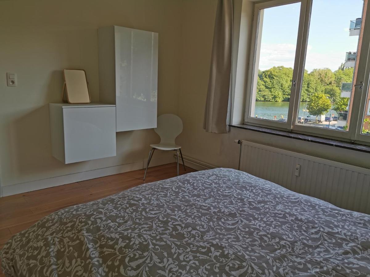 Au Fil De L Eau Apartment Намюр Екстериор снимка